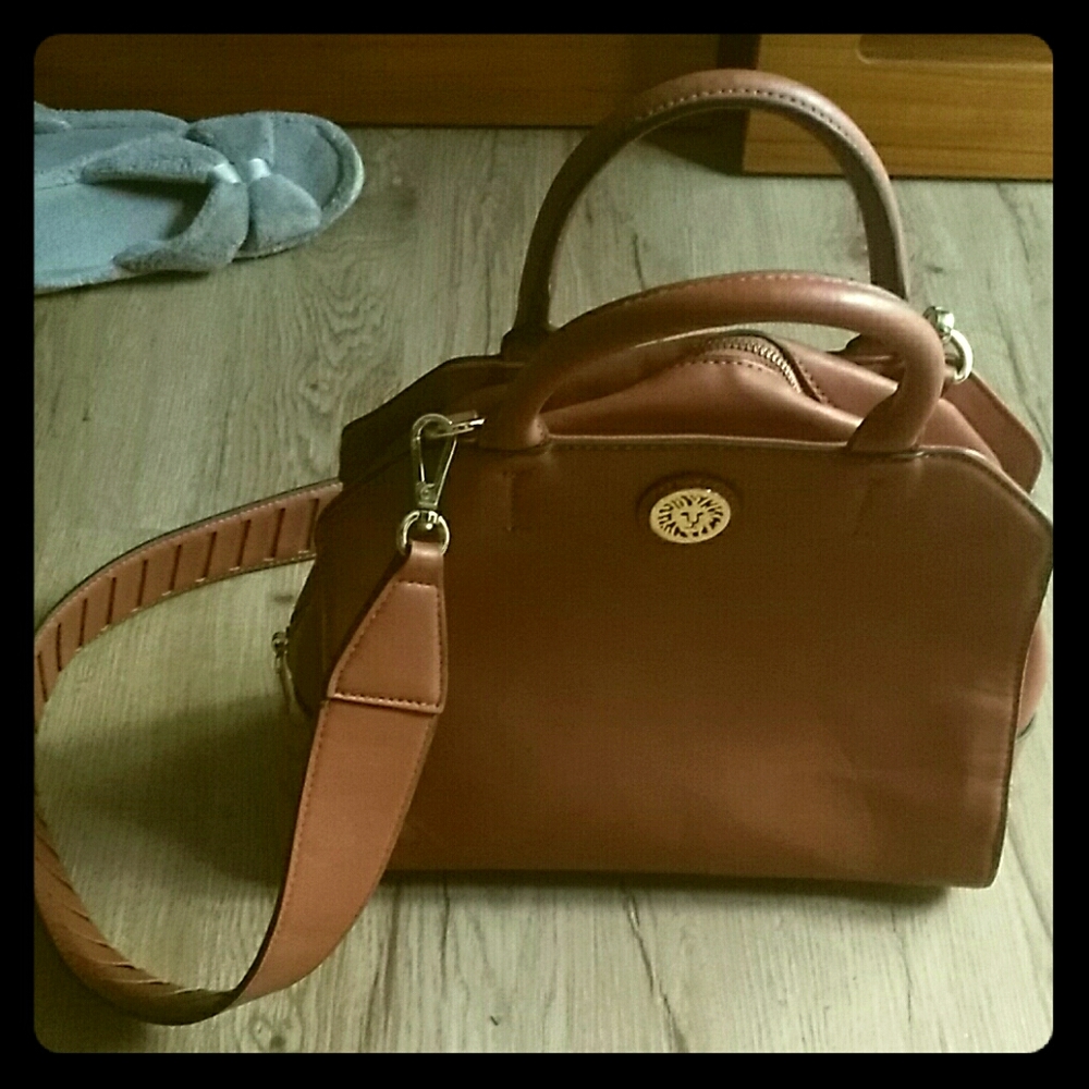 Anne Klein Leather M/L Purse with Strap